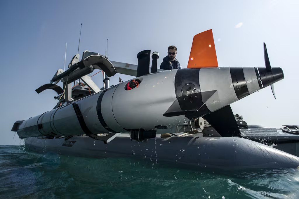 Mk 18 Mod 2 Kingfish recovered after sonar survey testing, CTG 56.1, U.S. 5th Fleet